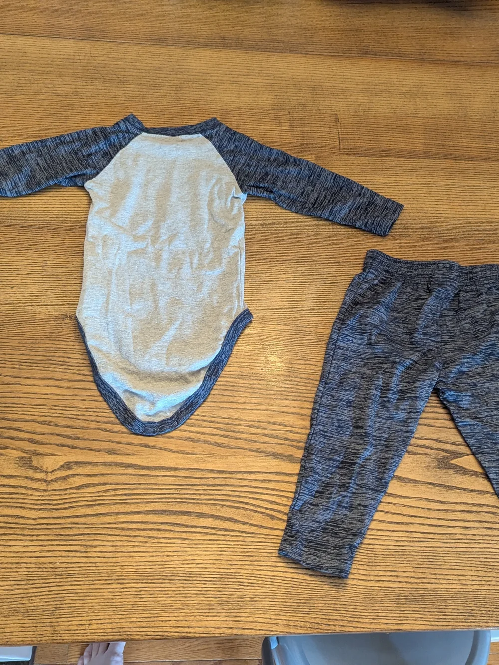EUC Wes & Willy Baby 18 Month Fighting Illini Illinois Long Sleeve Bodysuit Pant